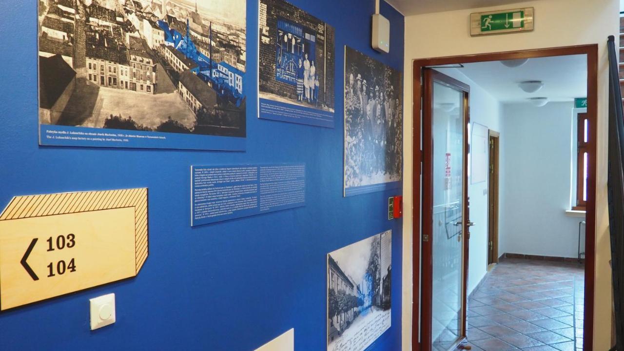 Hostel Mlotek I Perlik Tarnowskie Gory Exterior photo