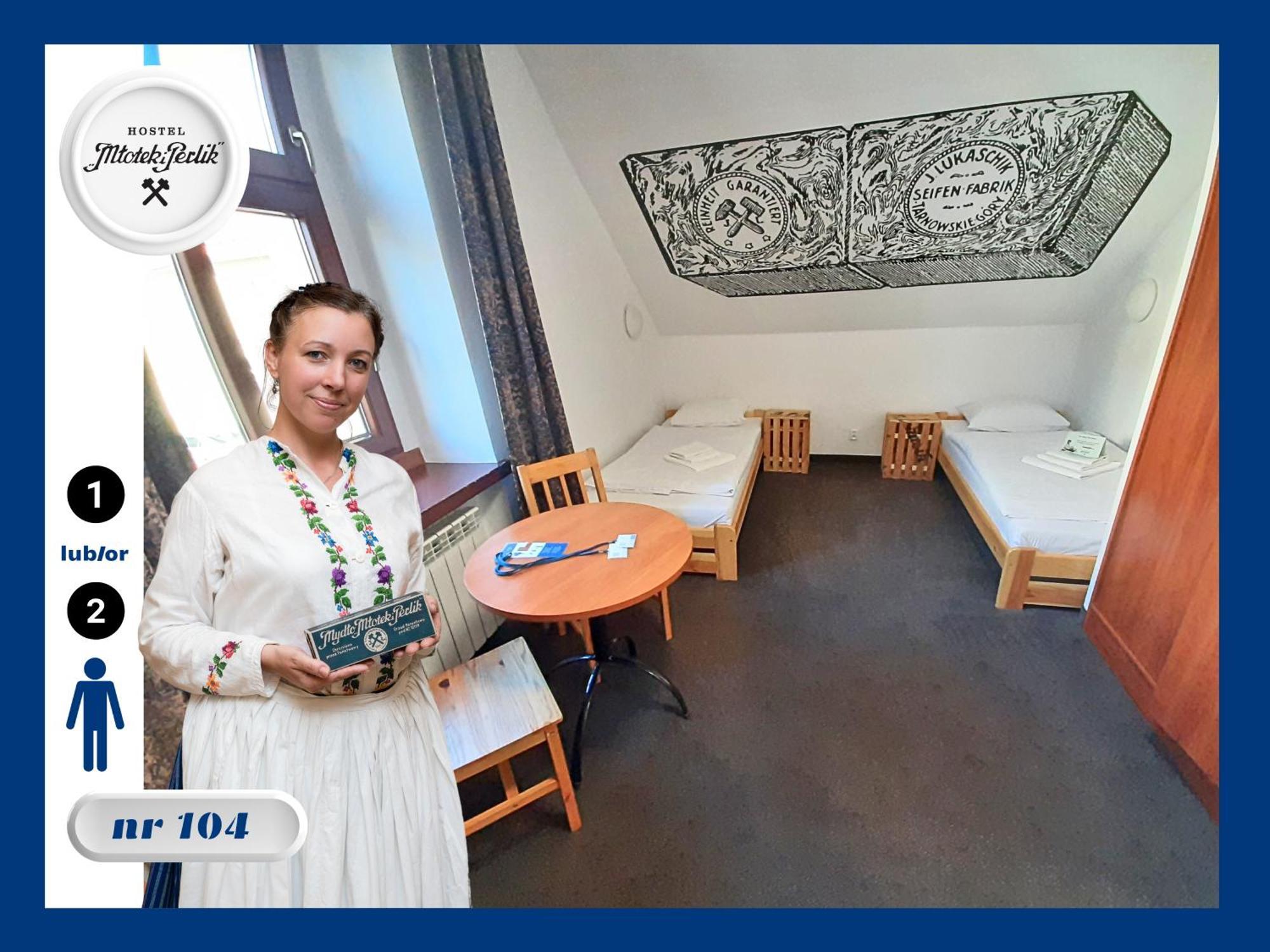 Hostel Mlotek I Perlik Tarnowskie Gory Exterior photo