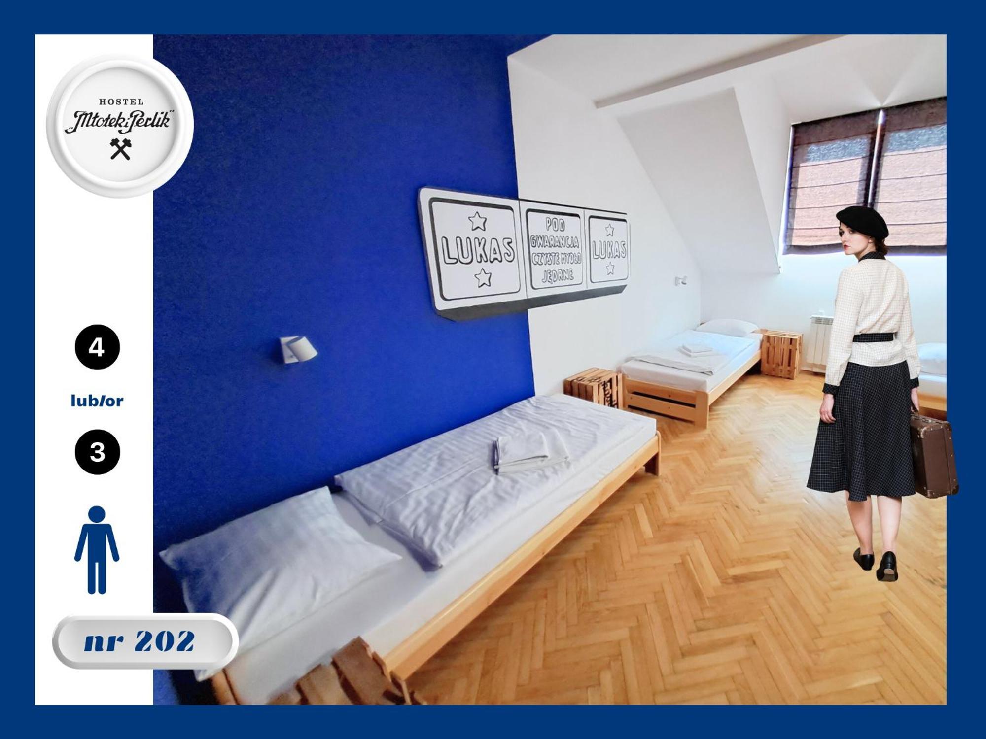 Hostel Mlotek I Perlik Tarnowskie Gory Exterior photo